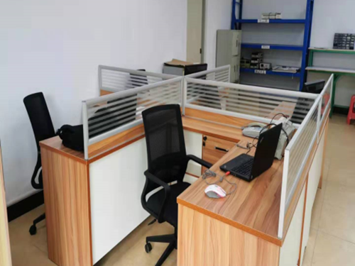 电子研发办公室