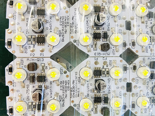 LED灯板